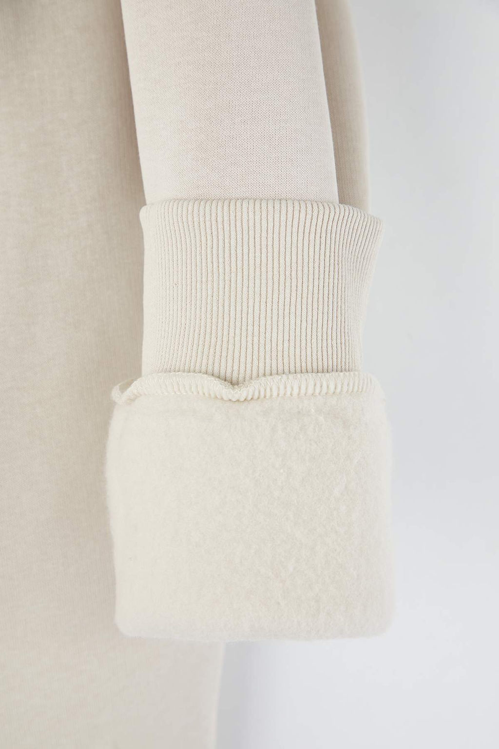 Teen Tas Regular Dantel Detayl? Slogan Nak?sl? Kal?n Ici Polarl? Orme Sweatshirt TWOAW26SW00153 - Trendyolmilla фото 4
