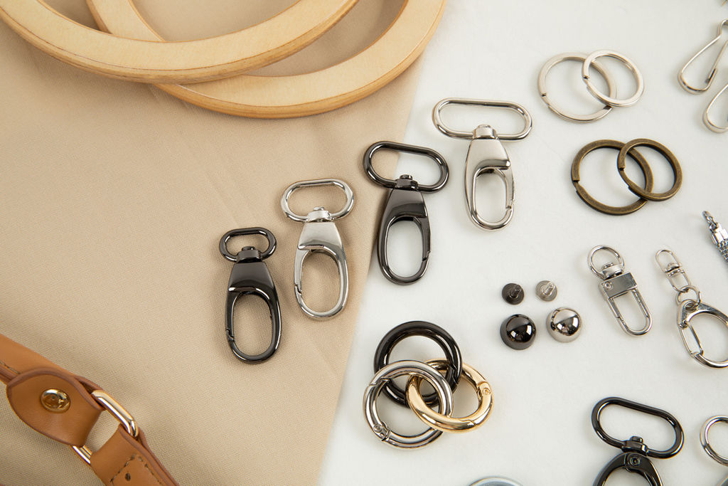 Фурнитура сумочная металл Gamma GH 117/20/10 Карабин 20 мм 10 шт. №06 под черный никель