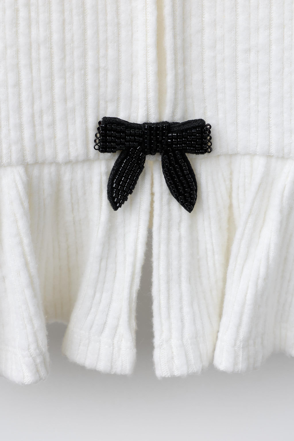 RIBBED SOFT-TOUCH T-SHIRT WITH BOWS - Zara фото 4