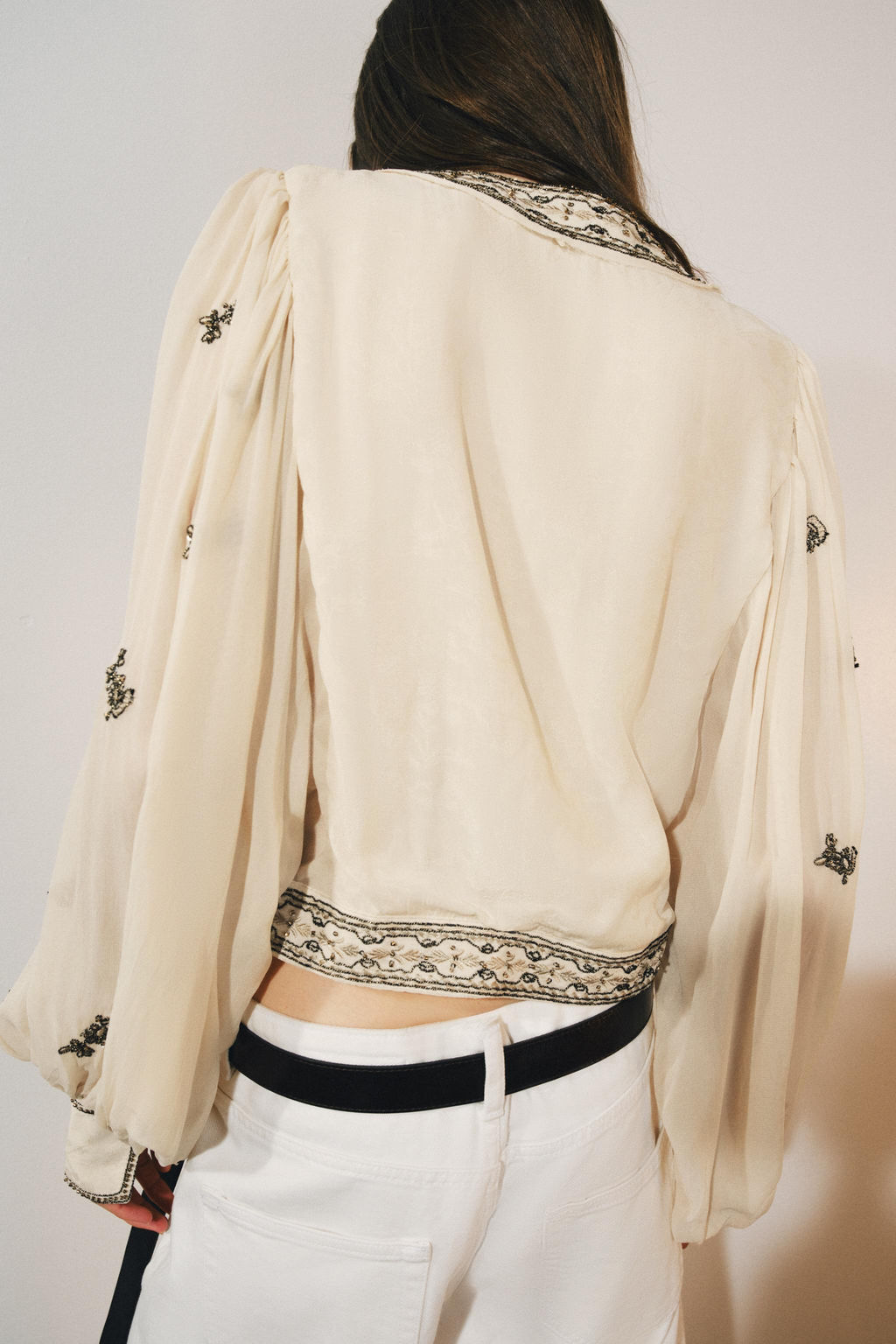 BLUSA BORDADOS ABALORIOS ZW COLLECTION / Crudo - Zara фото 4