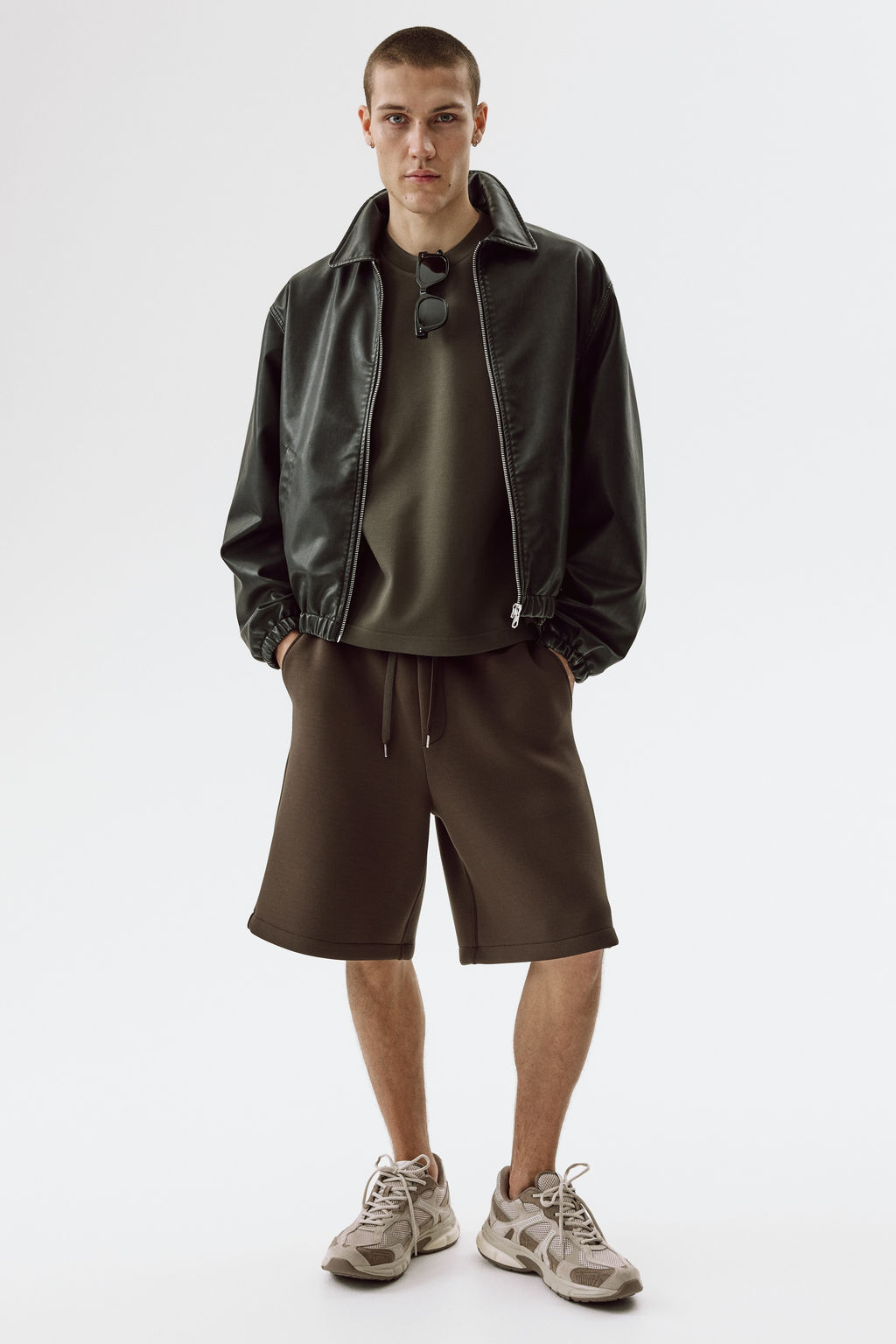 Pantal?n corto efecto neopreno Relaxed Fit - H&m фото 10