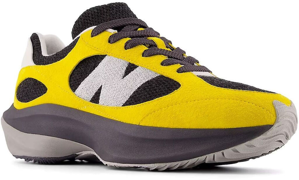 Кроссовки взрослые