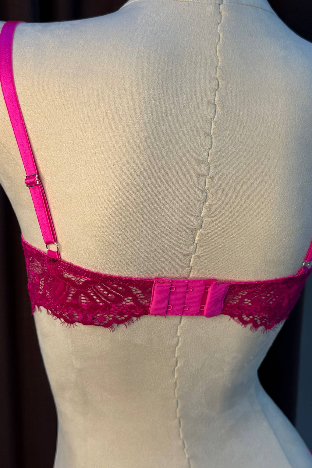 D0137 ФУКСИЯ КОМПЛЕКТ БЕЛЬЯ