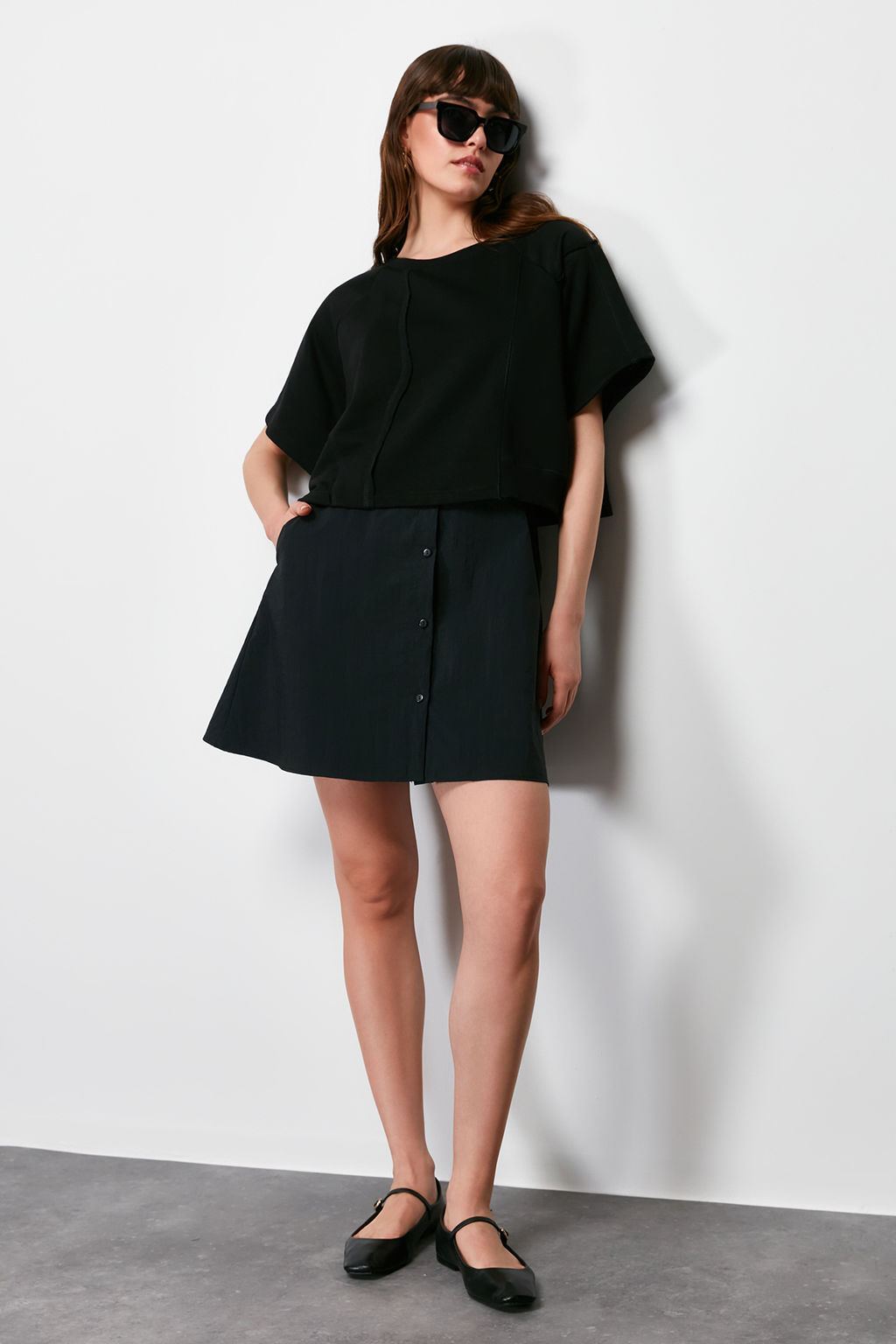 Siyah Parasut Etek Detayl? Bisiklet Yaka Mid Orme Tshirt Elbise TWOSS24EL00191 - Trendyolmilla фото 4