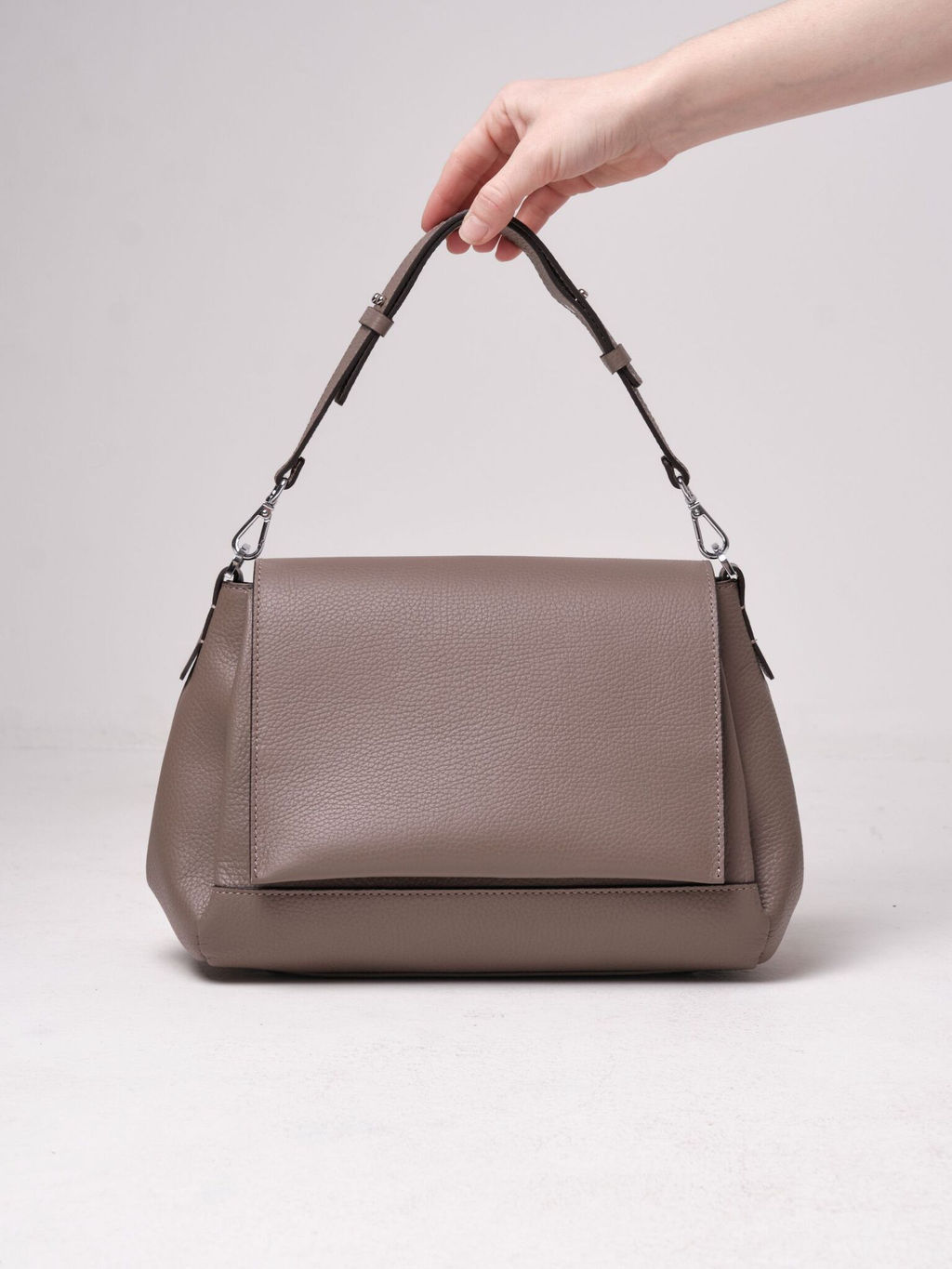 Сумка кожаная сэтчел Deboro 30923 тауп