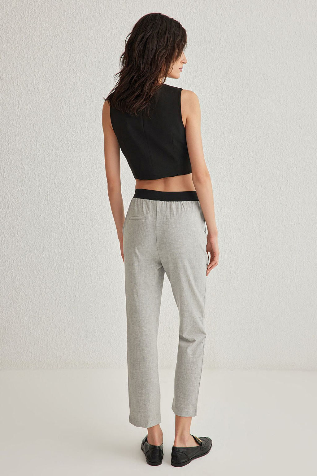 Gri Yuksel Bel Beli Lastikli Cigarette Dar Paca Dokuma Pantolon TWOSS25PL00011