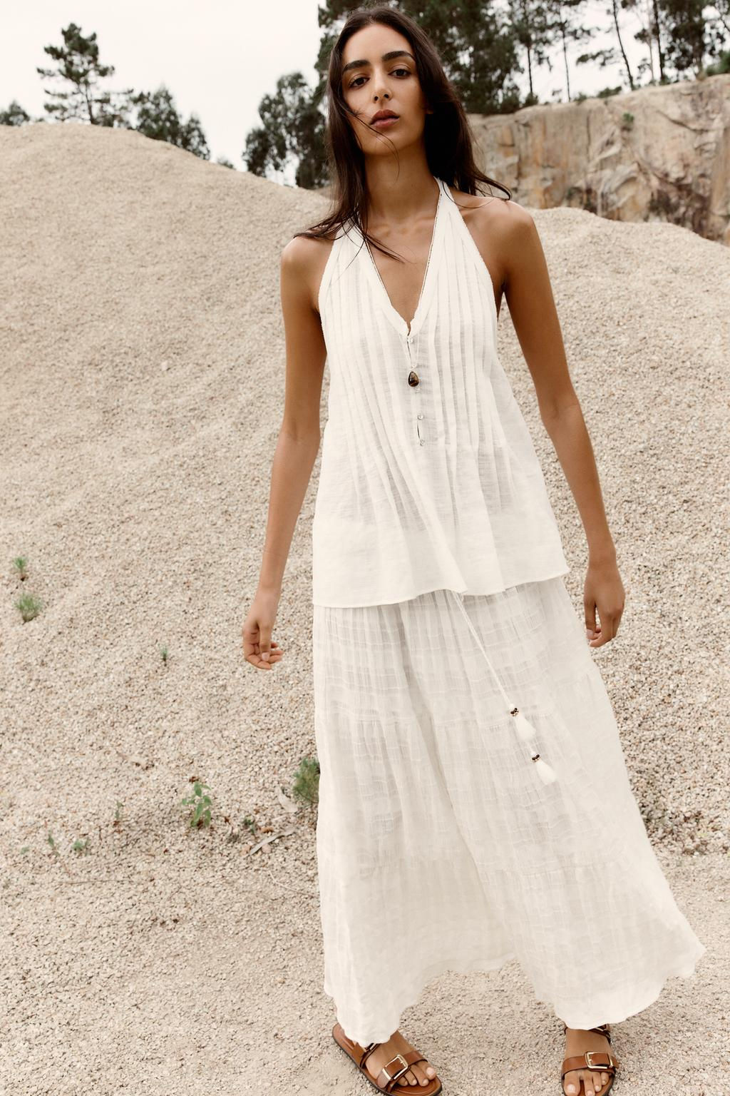 OPEN-BACK HALTER TOP