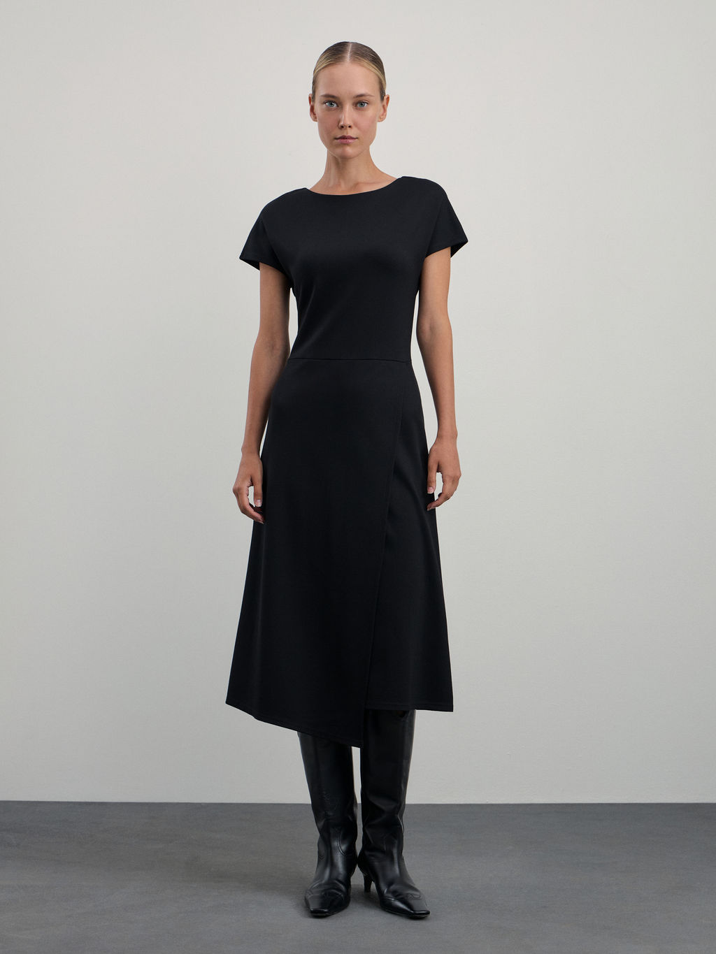 Миди платье с запахом из вискозы / Zarina  фото 2