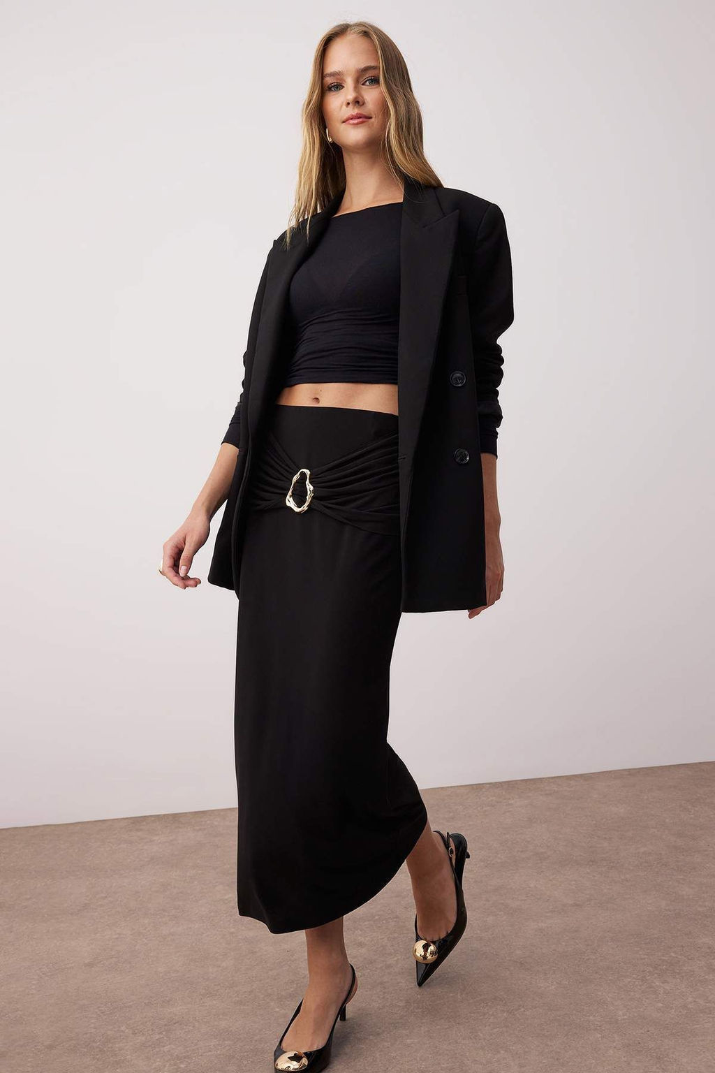 Siyah Aksesuar Detayl? A-line/Can Ac?lan Esnek Orme Midi Etek TWOAW26ET00020 - Trendyolmilla фото 2