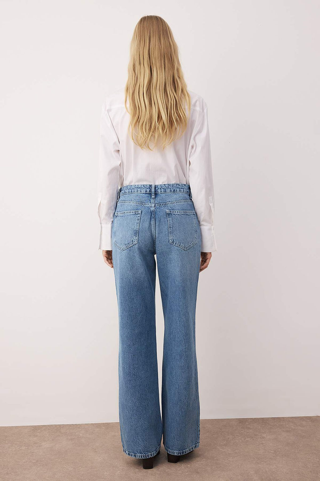 Mavi Cep Detayl? Yuksek Bel Wide Leg Jeans TWOAW26JE00141