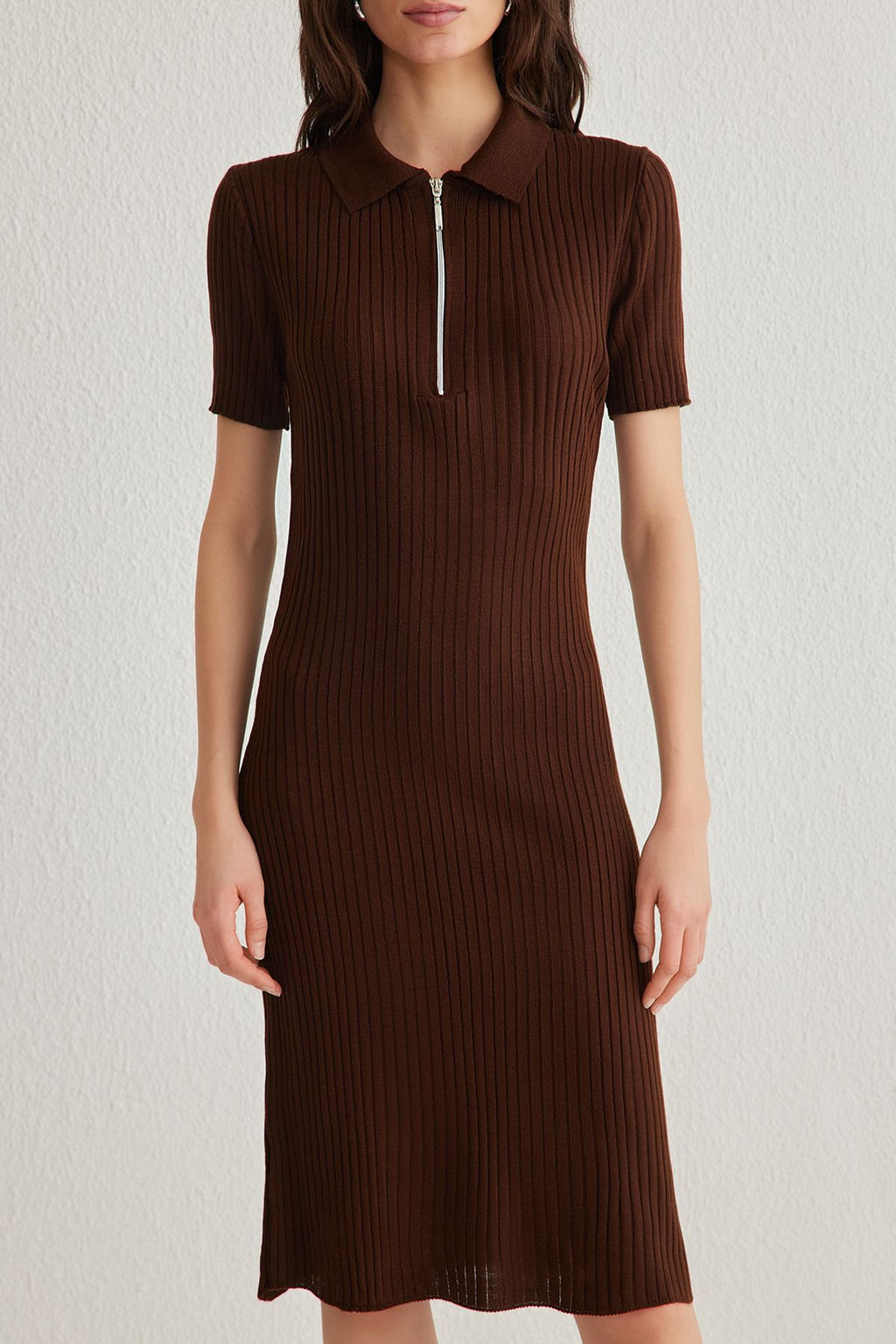 TRENDYOLMILLA Pembe Duz Midi Polo Yaka Triko Elbise TWOSS24EL00353 фото 11