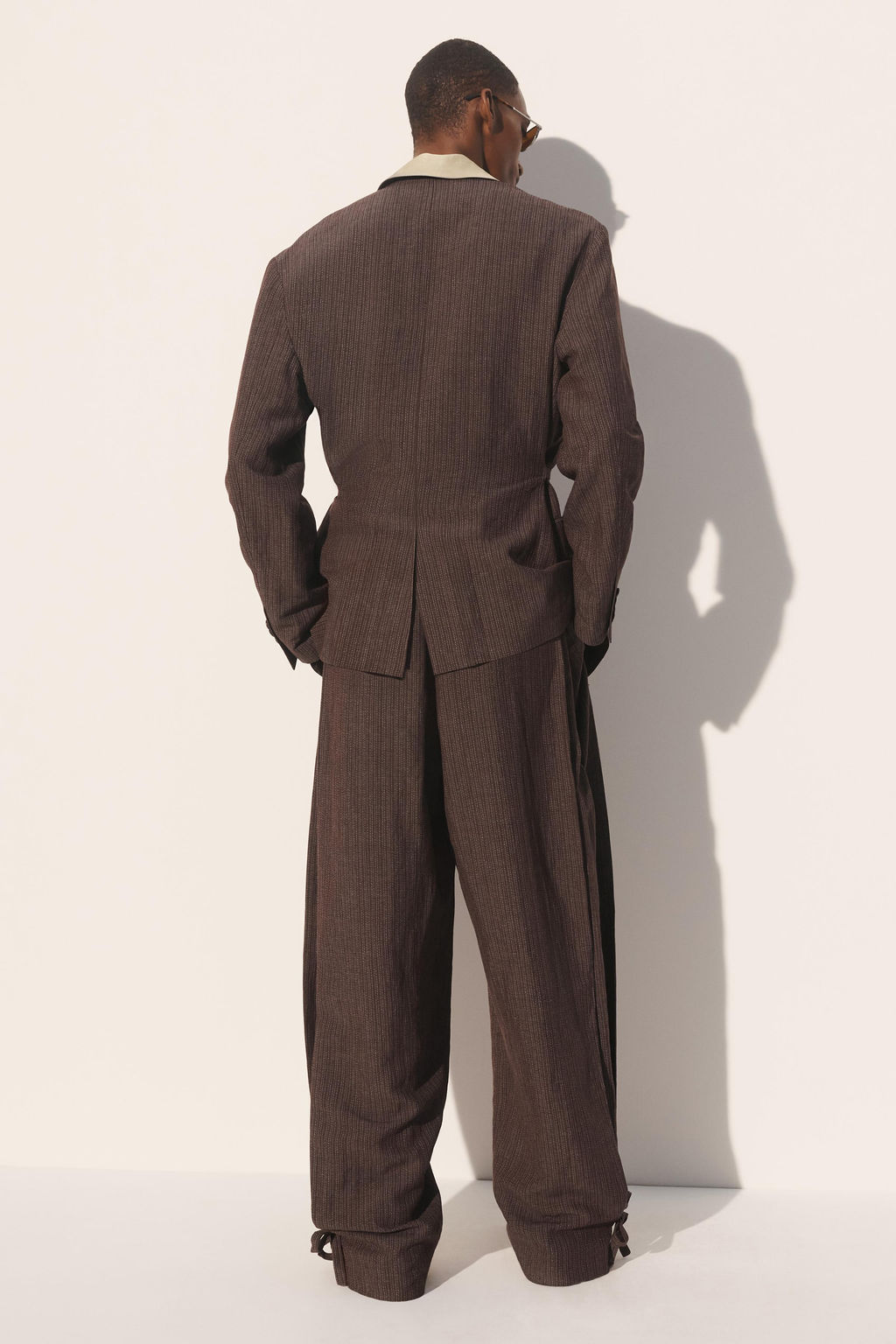 BLAZER TRAJE RAYAS VISCOSA - LINO / Marr?n oscuro - Zara фото 4