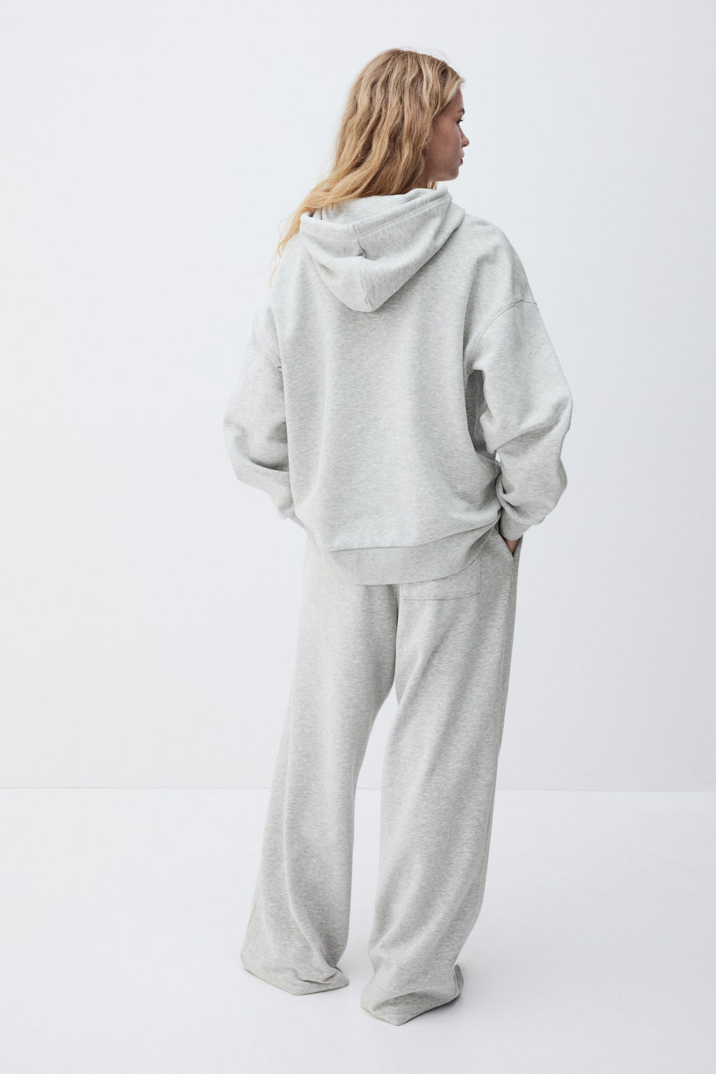 Sudadera oversize con capucha - H&m фото 4