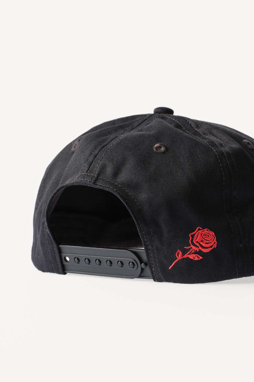 GORRA VISOR PLANO BORDADO WILLY CHAVARRIA X ZARA / Negro  фото 4