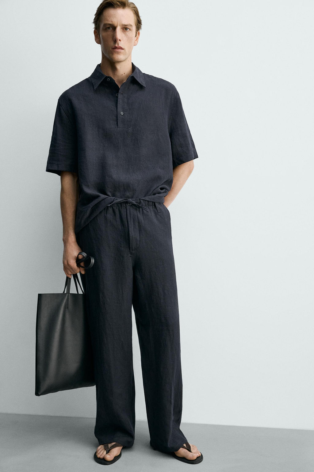 PANTAL?N RELAXED FIT 100% LINO / Marino oscuro