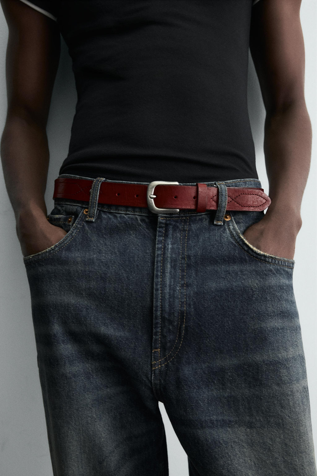VINTAGE-EFFECT LEATHER BELT