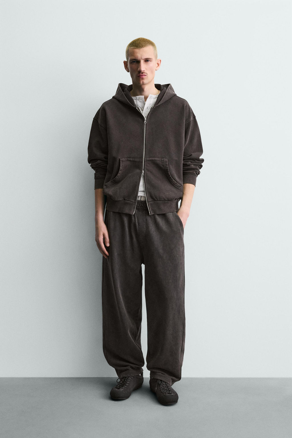 WASHED BALLOON FIT JOGGER TROUSERS - Zara фото 11