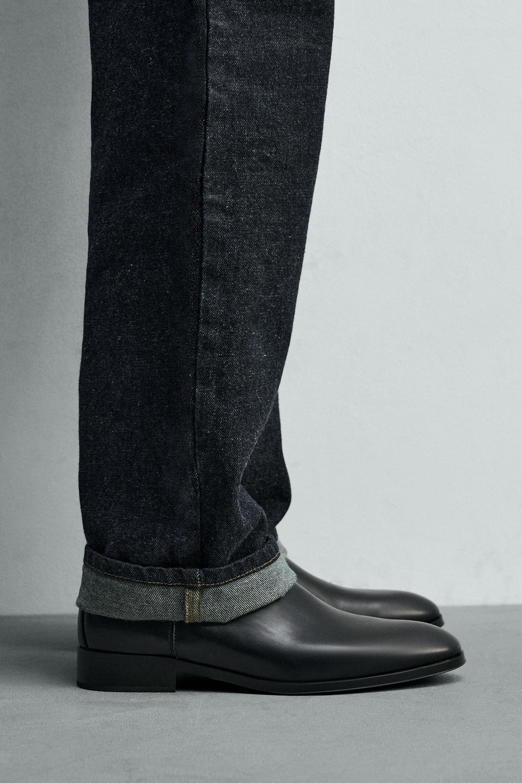 BOTA CHELSEA PUNTA / Negro