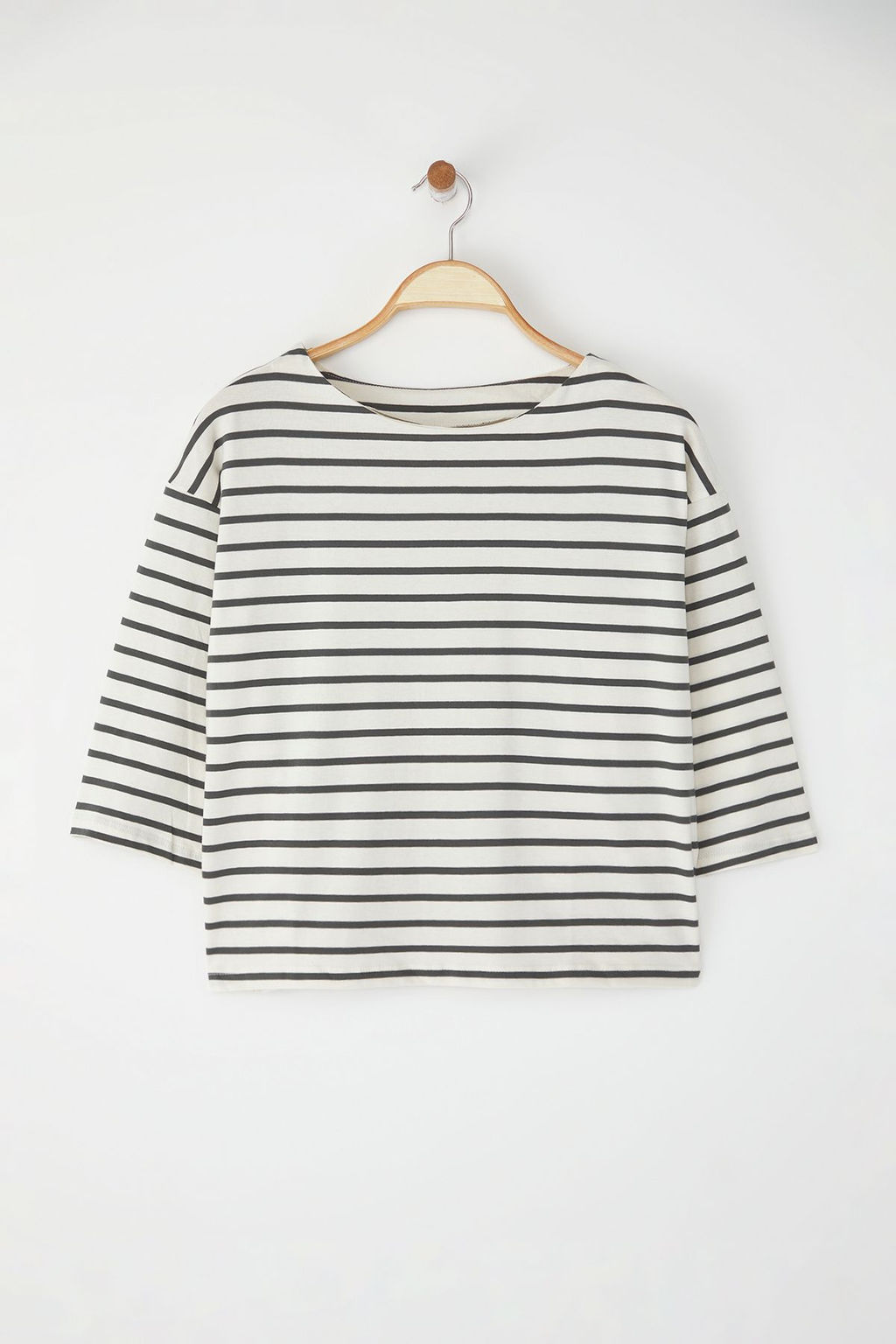 TRENDYOLMILLA Antrasit Cizgili Relaxed/Rahat Kal?p Truvakar Kol Orme T-Shirt TWOSS25TS00115 фото 6