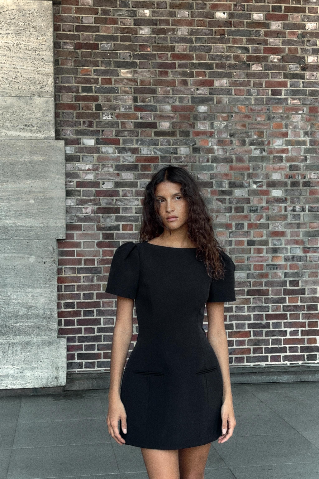 PLEATED SHORT DRESS WITH POCKETS - Zara фото 9