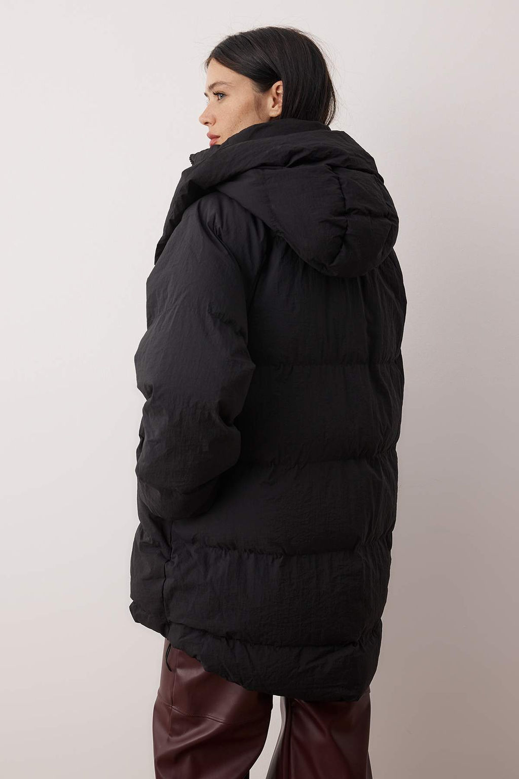 TRENDYOLMILLA Siyah Oversize Kapusonlu Su Itici Sisme Mont TWOAW23MO00193  фото 12