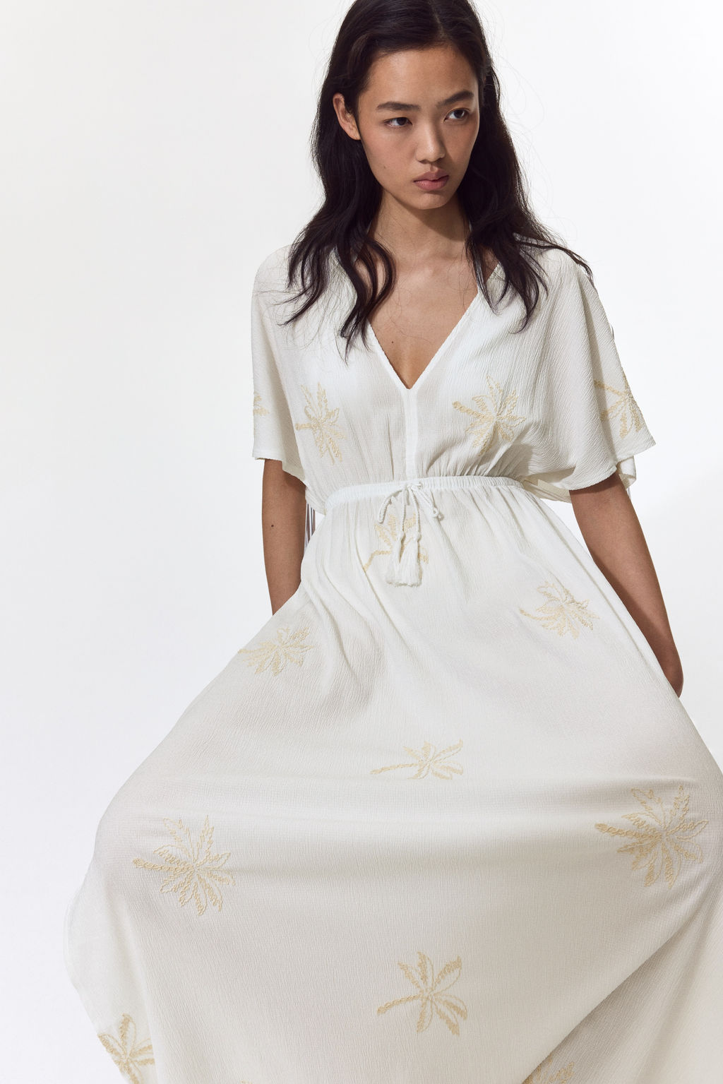 Vestido bordado con cord?n de ajuste - H&m фото 3