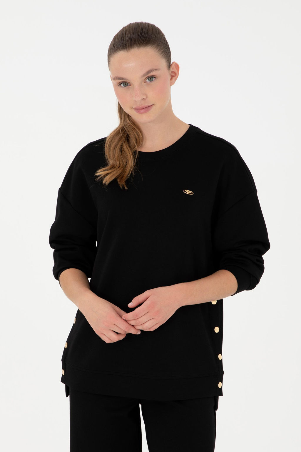 Женский черный свитшот