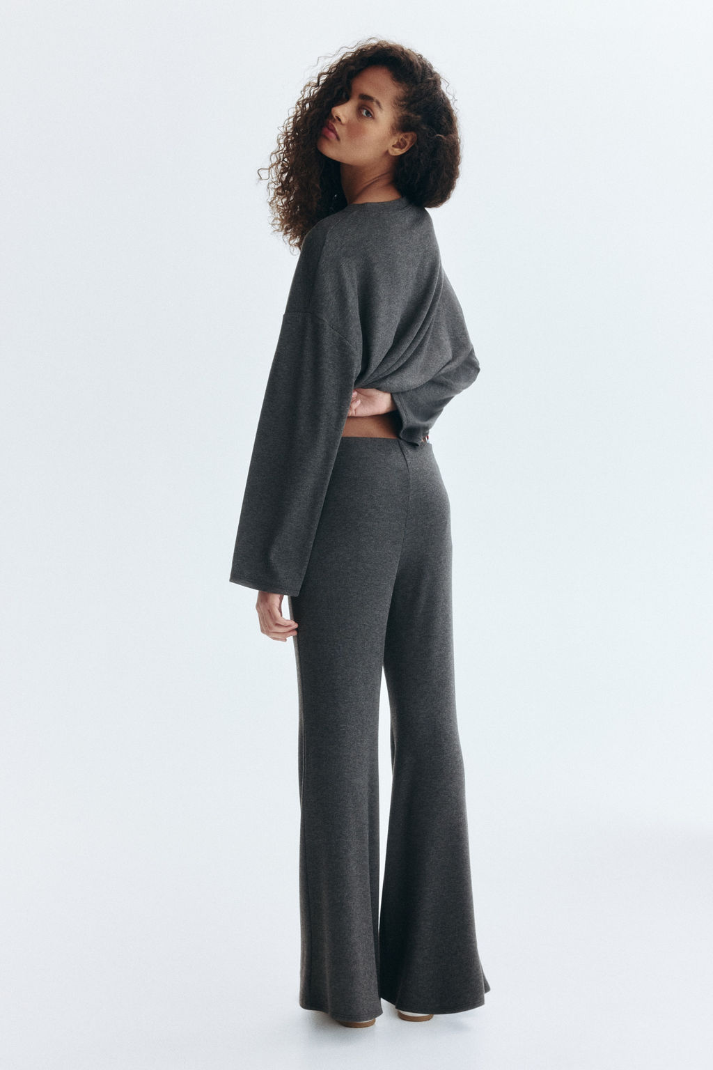 Flared fine-knit trousers - H&m фото 6