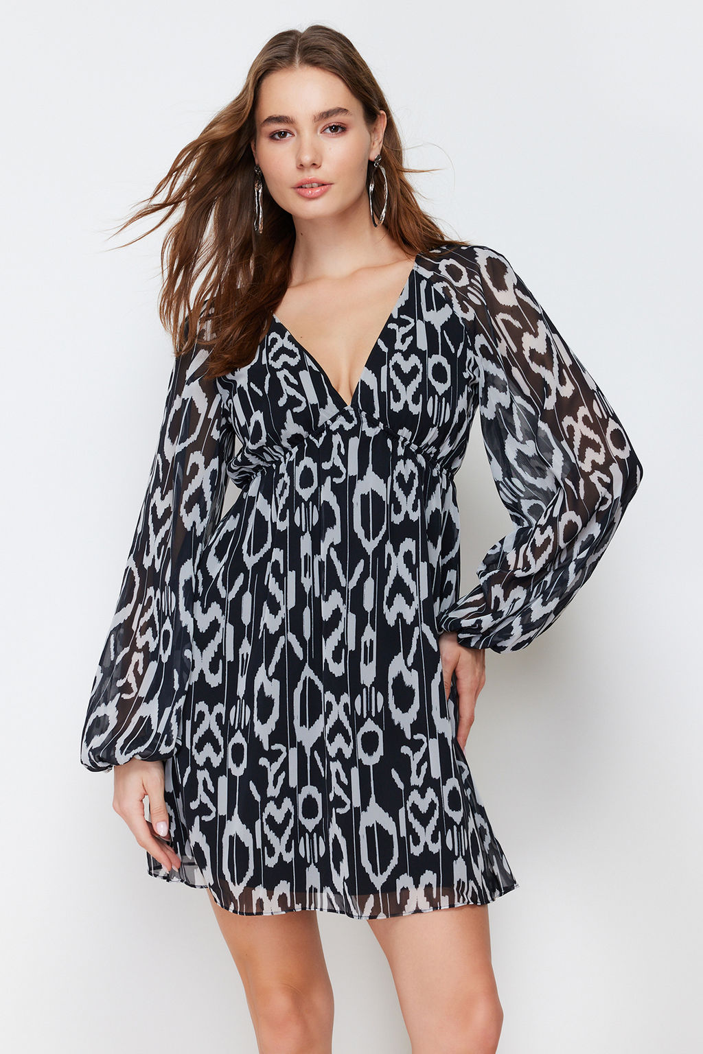 TRENDYOLMILLA Turuncu Etnik Desenli Belden Ac?lan Sifon Astarl? Mini Dokuma Elbise TWOSS23EL00519  фото 17