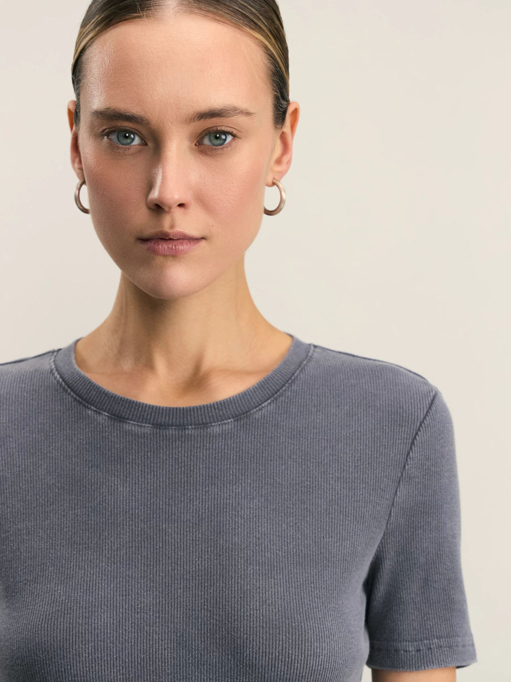 Футболка с эффектом стирки / Zarina  фото 6