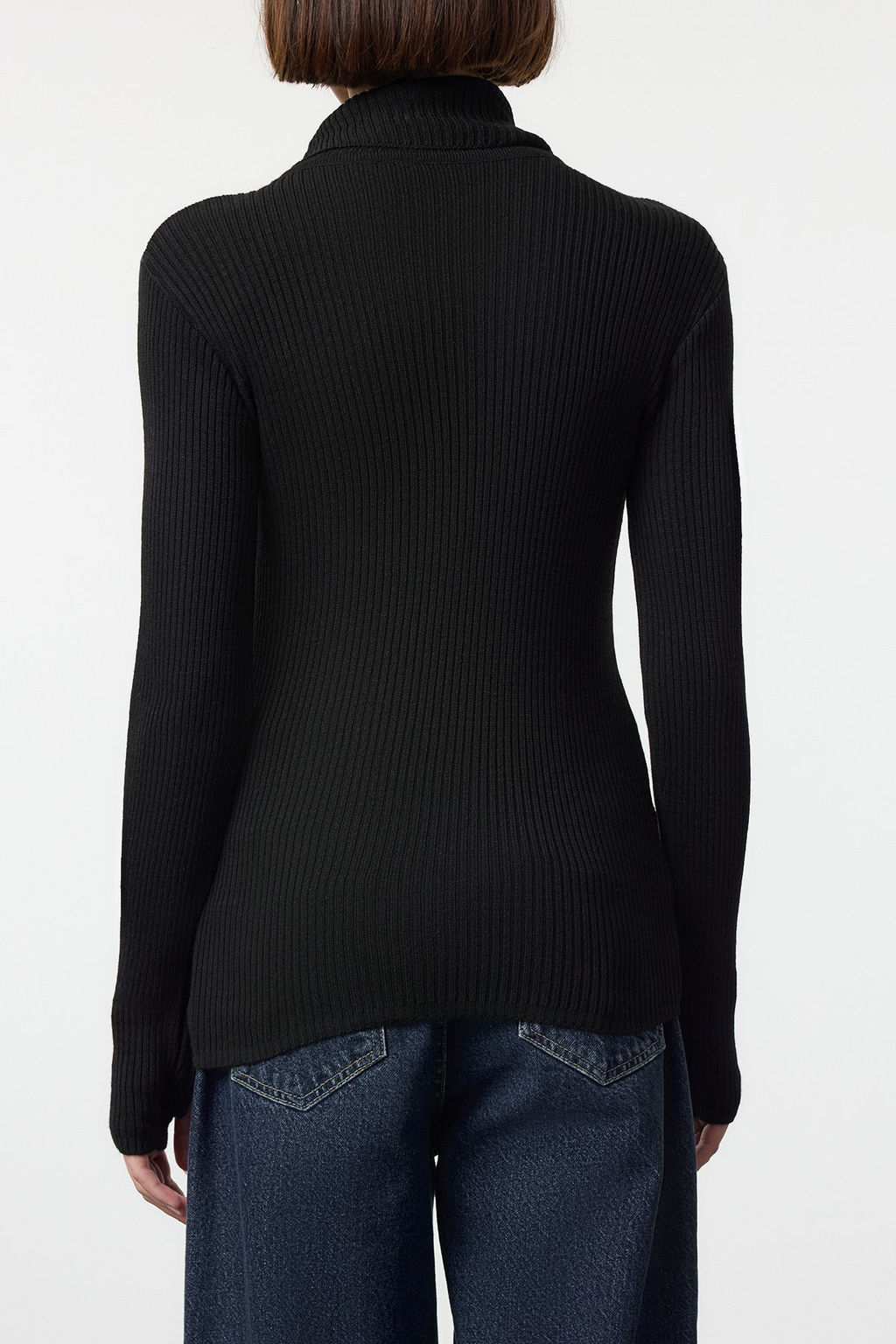 Siyah Dik Yaka Kol Detayl? Triko Kazak TEDAW25KZ00034 - Trendyolmilla фото 4