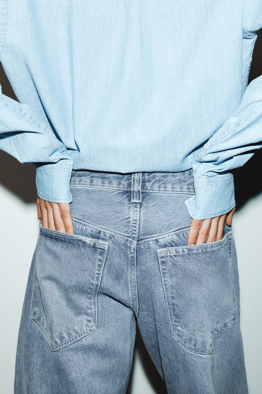 TRF CROPPED JEANS WITH DISPLACED SEAMS LOW-RISE