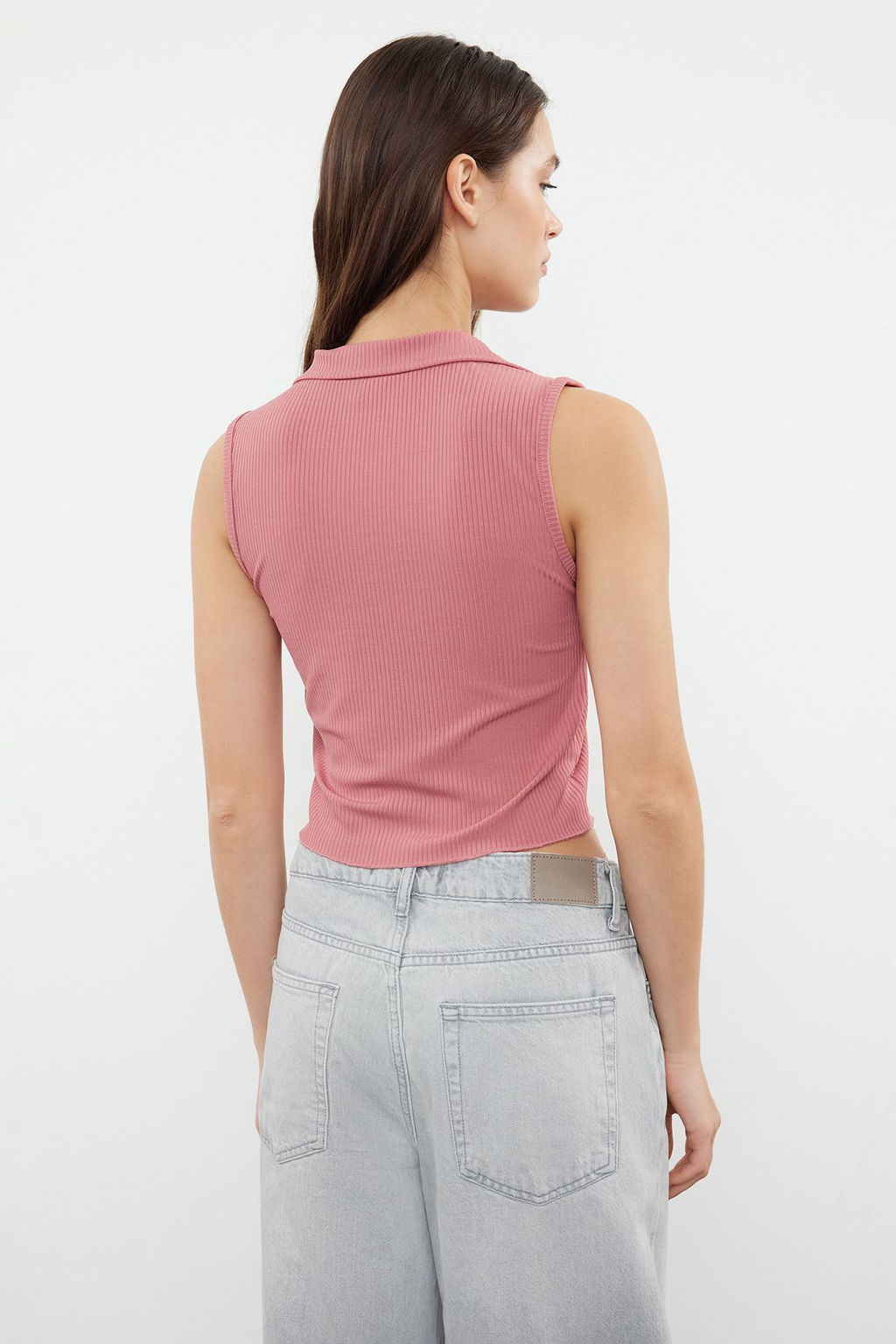 Trendyolmilla Siyah Fitted/Vucuda Oturan Polo Yaka Crop Esnek Orme Bluz TWOSS22BZ0335  фото 25