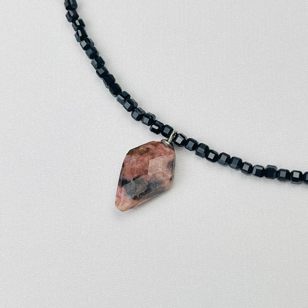 Чокер из Шпинели и Родонита 38 см +