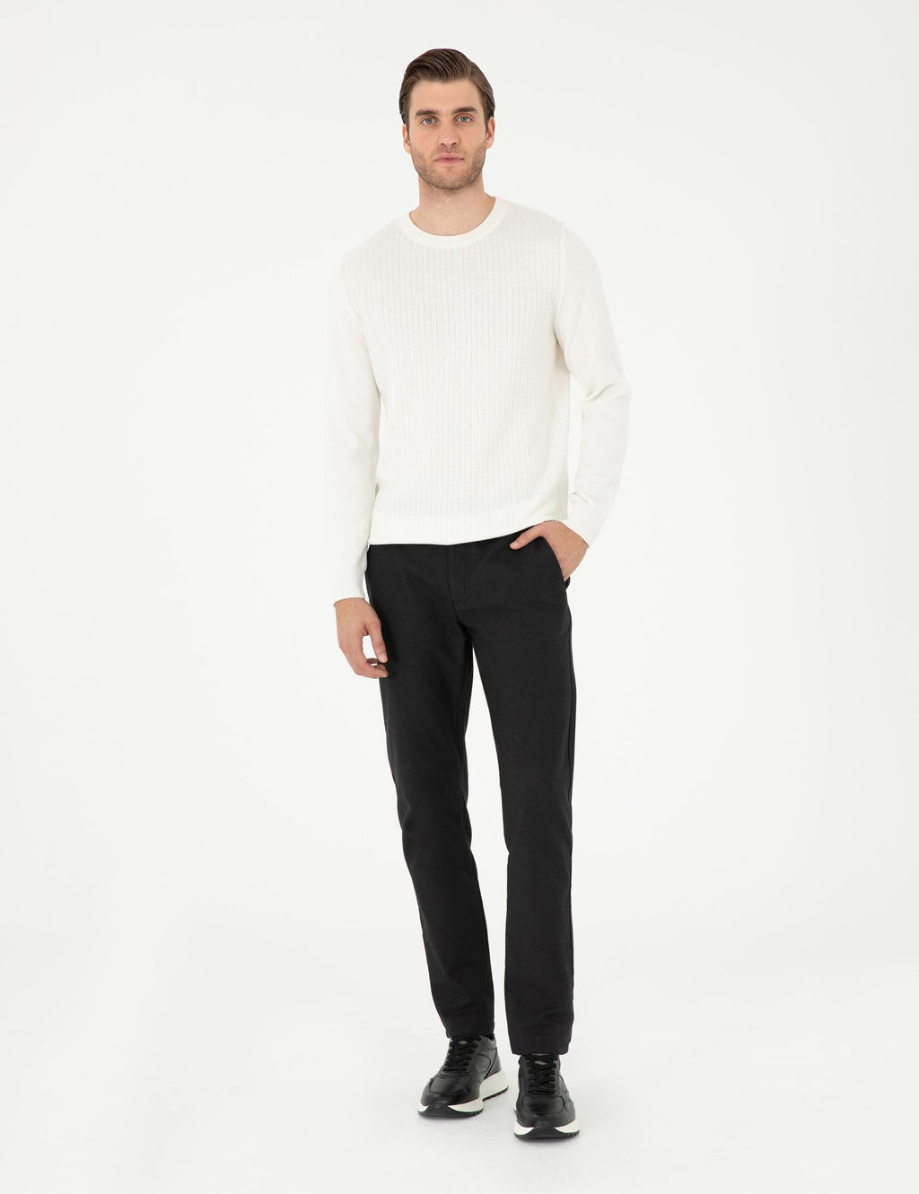 Ekru Regular Fit Bisiklet Yaka Y_n Kar___ml_ Triko Kazak