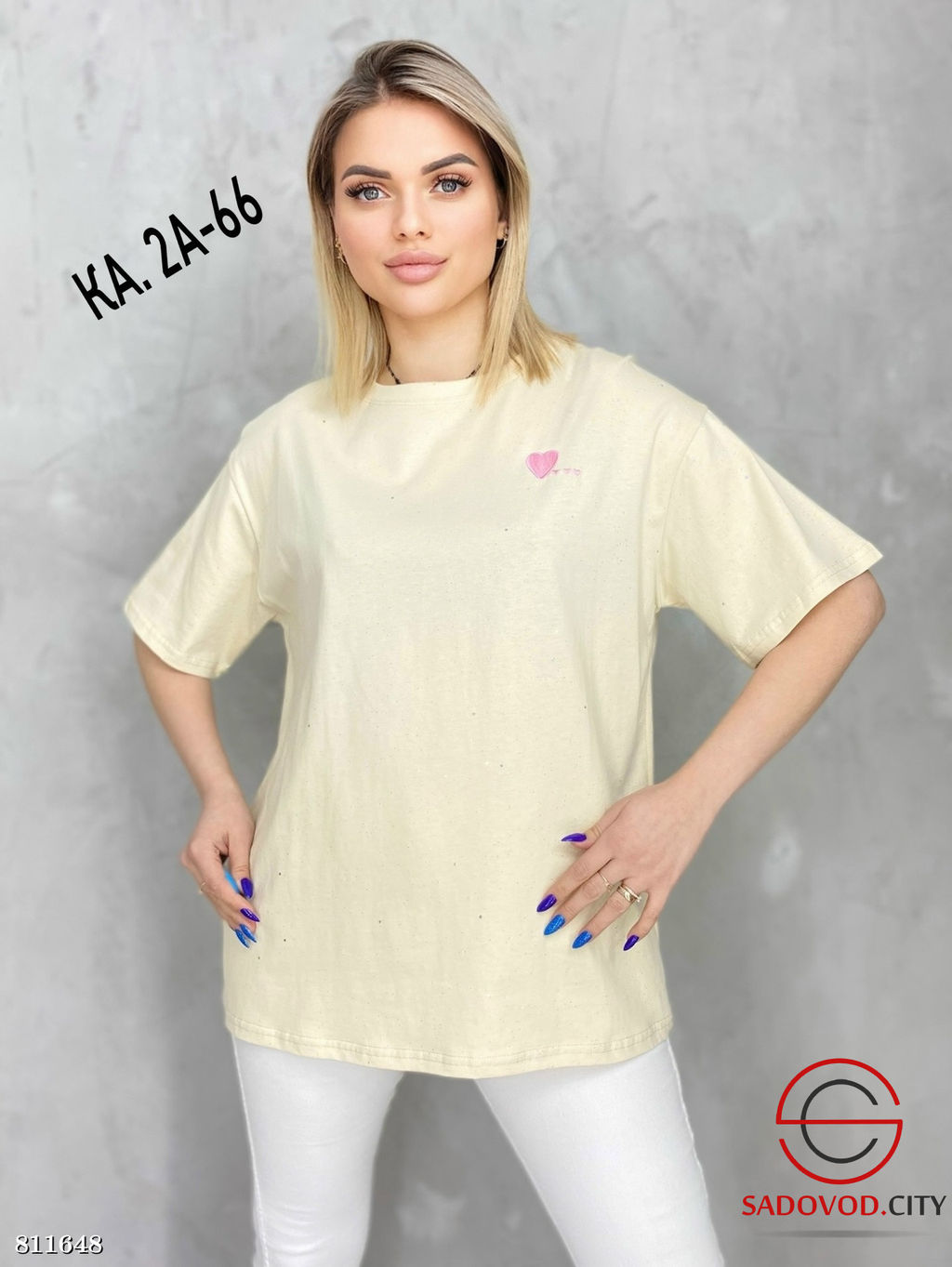 Футболка женская со стразами