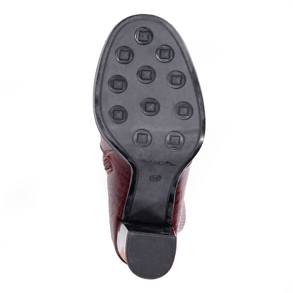 Сапожки женские