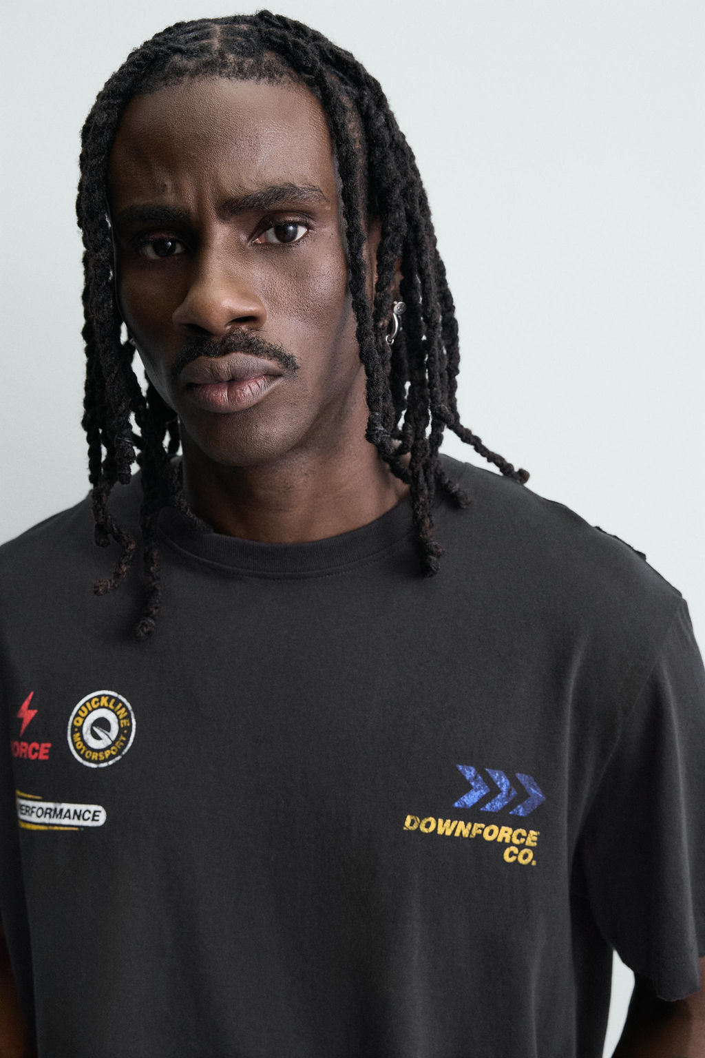 CAMISETA LAVADA GR?FICOS / Negro - Zara фото 5