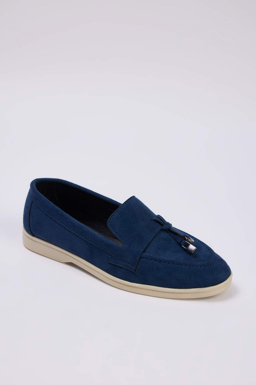 Lacivert Suet Aksesuar Detayl? Kad?n Loafer Ayakkab?
TAKAW26LA00000 - Trendyolmilla фото 3