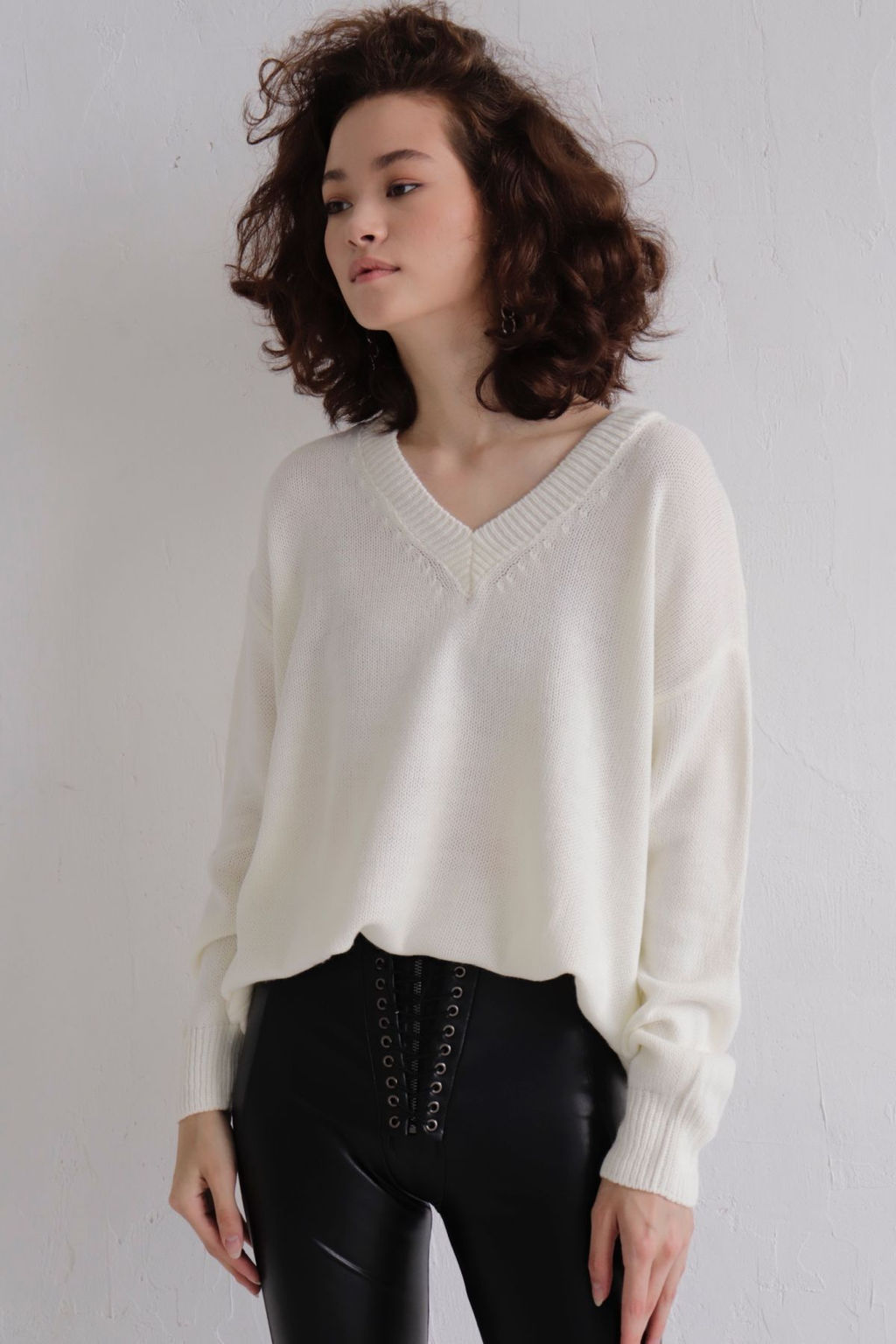 Базовый пуловер с V-образным вырезом - Martichelli фото 18