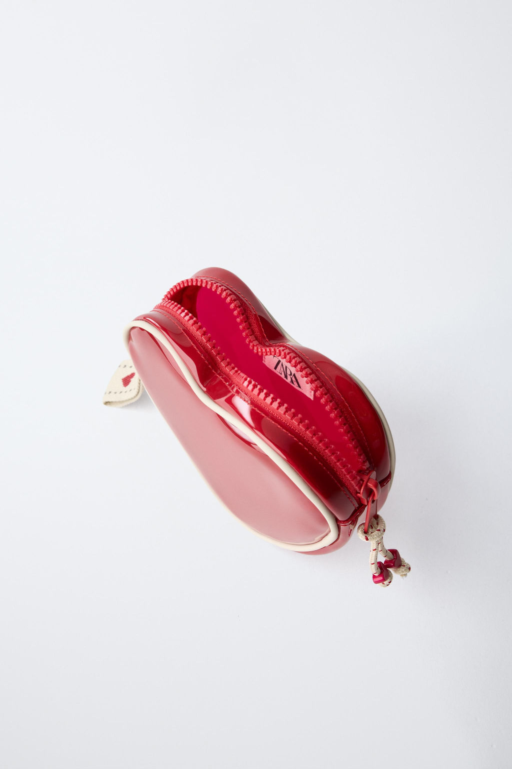 VALENTINES DAY VINYL TOILETRY BAG - Zara фото 10