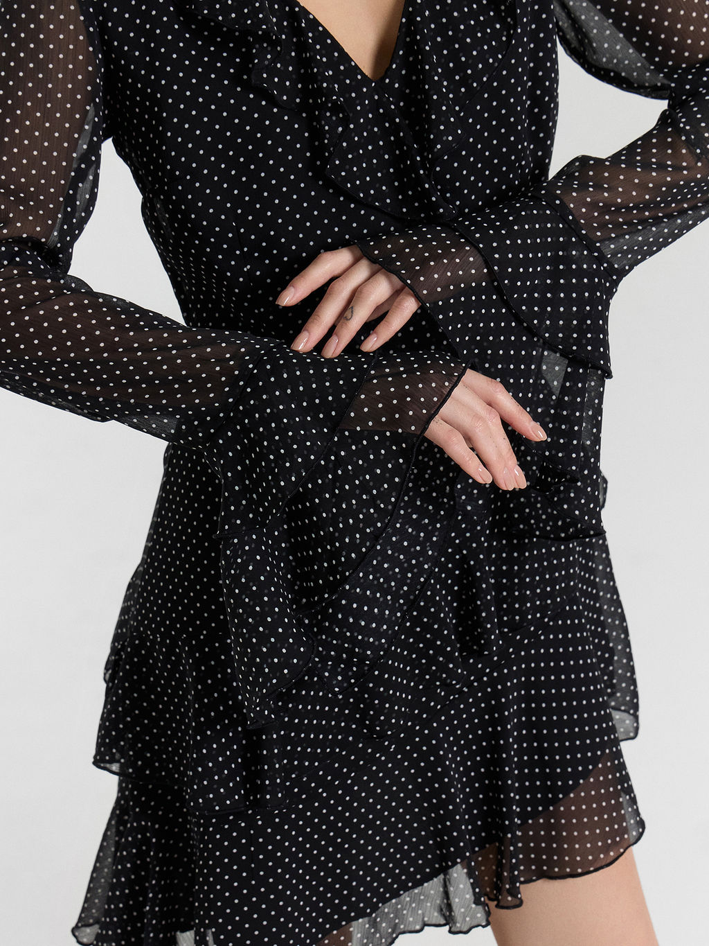 Платье женское черное в горошек - Mark formelle фото 5