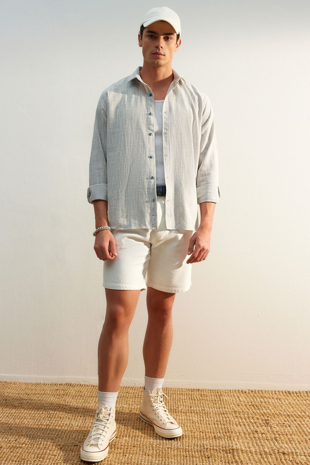 Mavi Regular Fit %100 Pamuk Keten Gorunumlu Gomlek TMNSS23GO00111