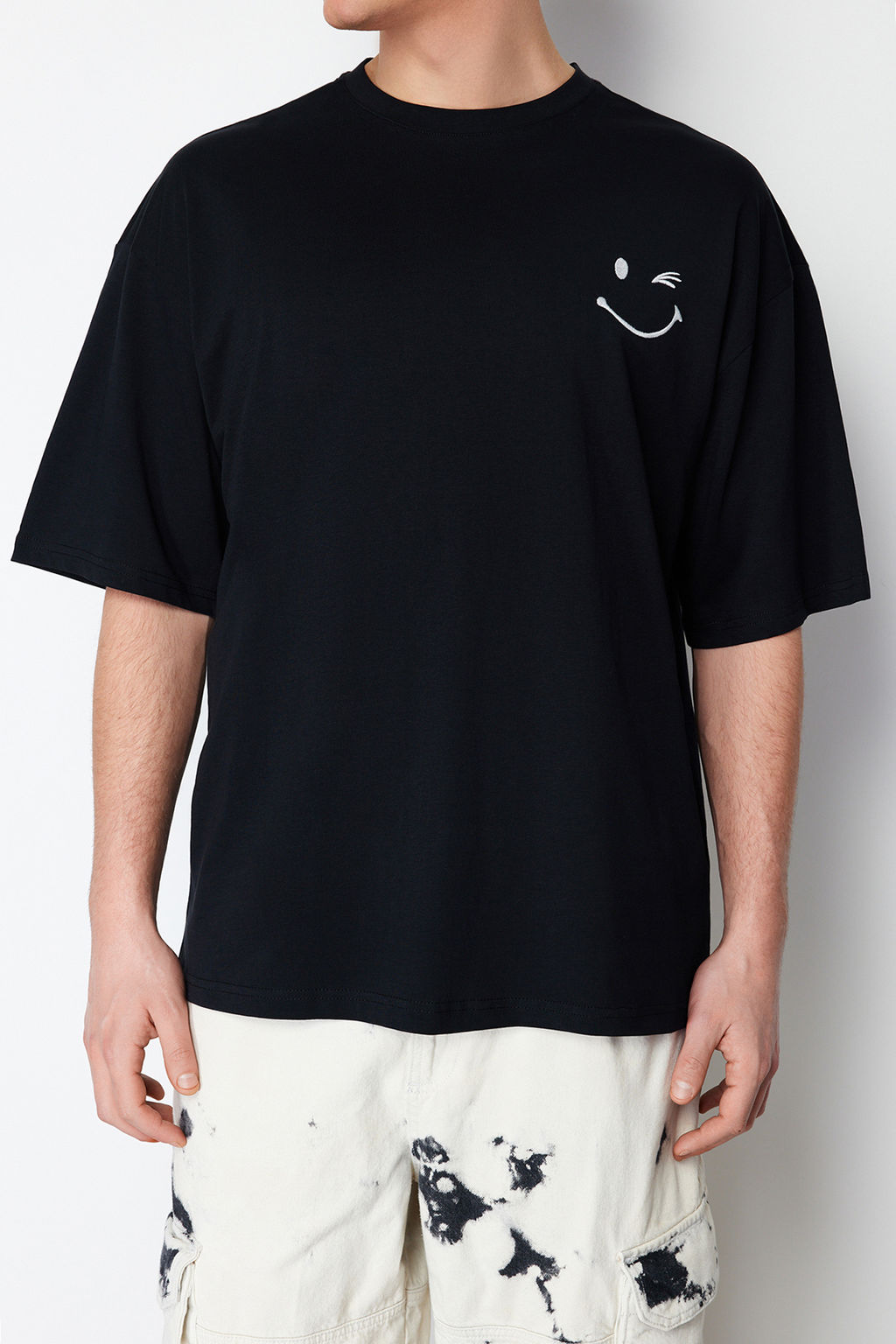 TRENDYOL MAN Siyah Oversize/Genis Kesim Nak?sl? %100 Pamuklu T-Shirt TMNSS21TS3685 - Trendyolmilla фото 6