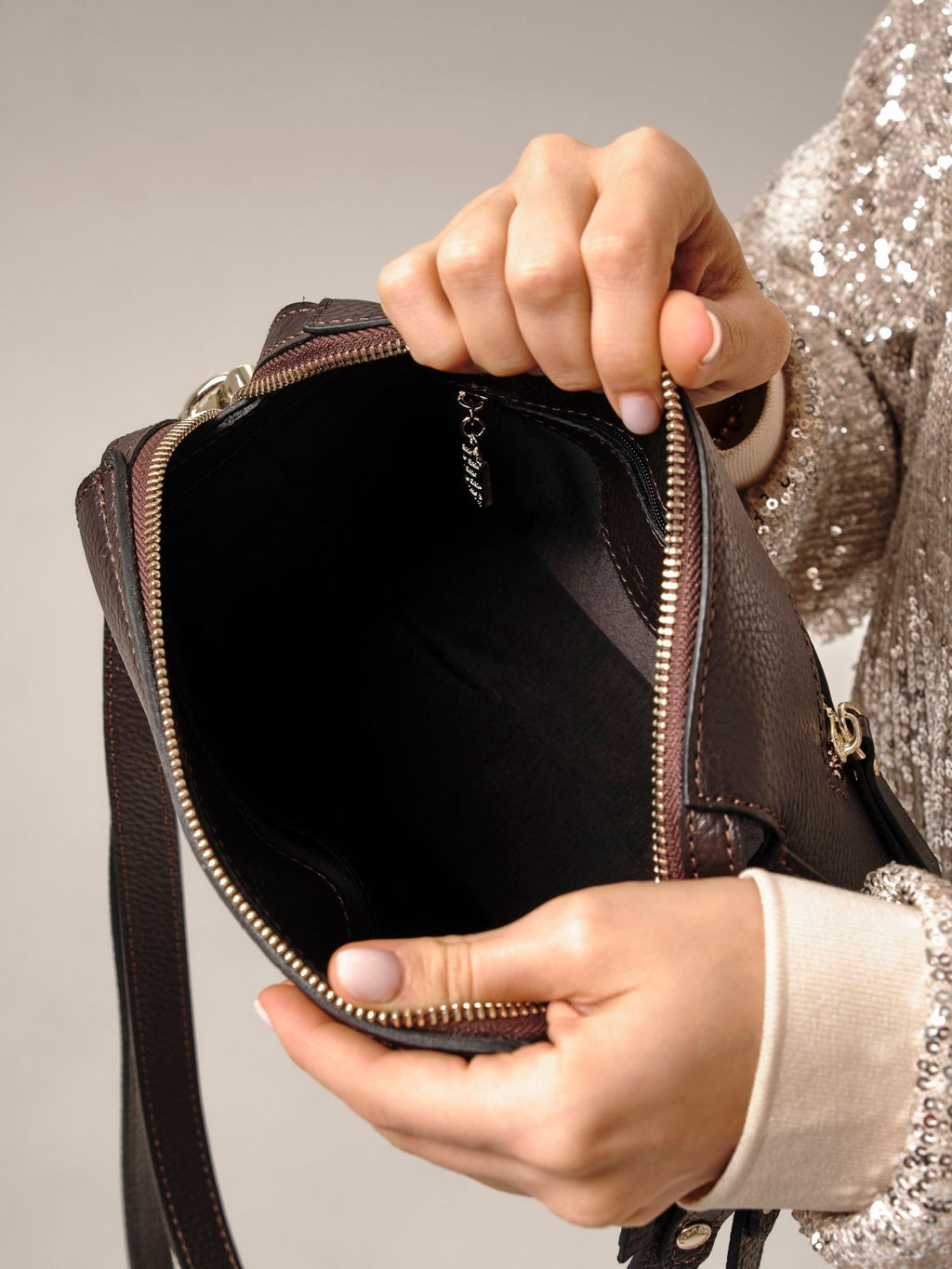 Сумка через плечо Azaro 3684 темно-коричневая