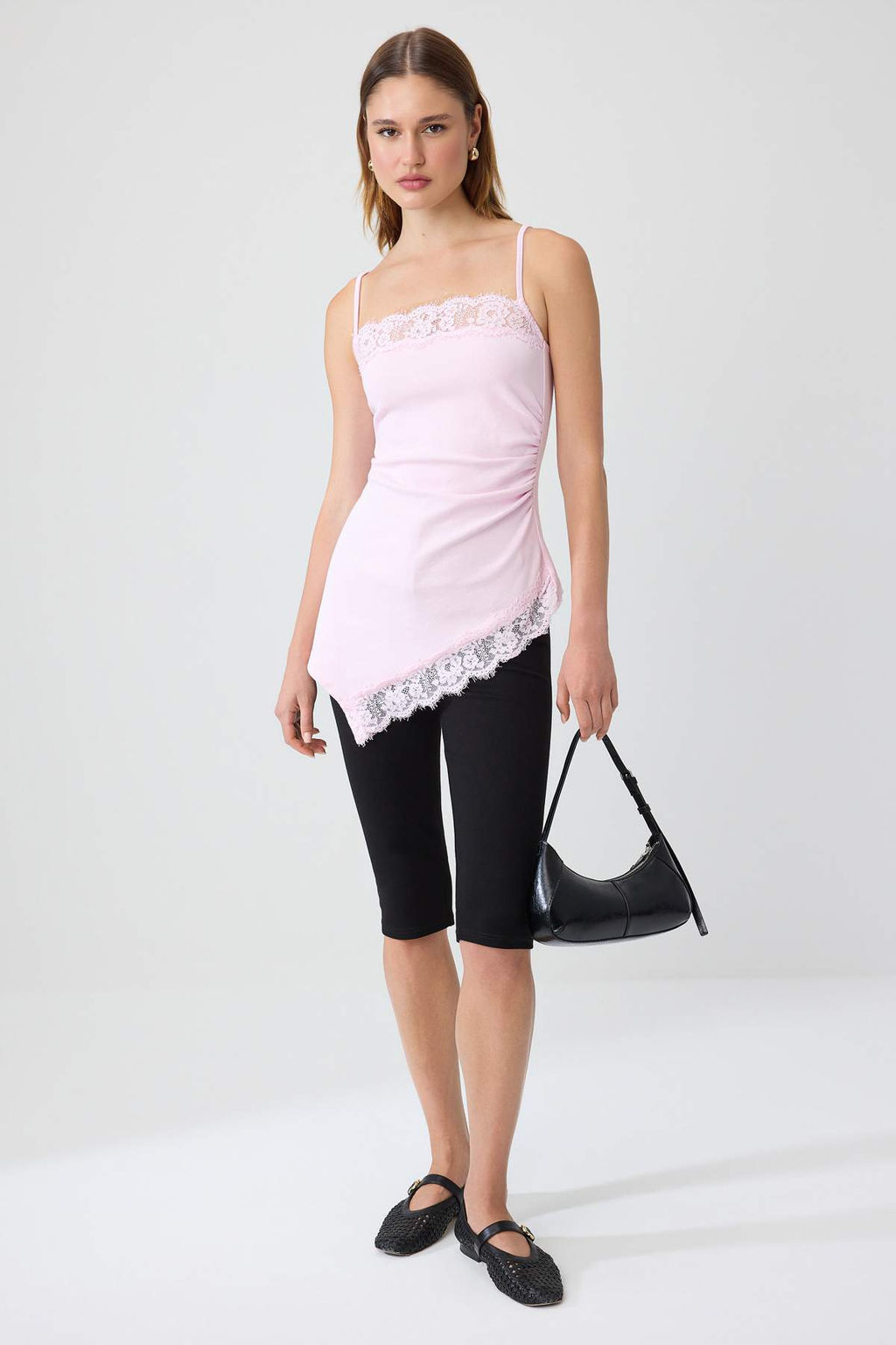 Pembe D_z Fitted Kare Yaka Kolsuz _nce Ask_l_ Dantel Detayl_ Uzun Esnek _rme Bluz TWOSS26BZ00985