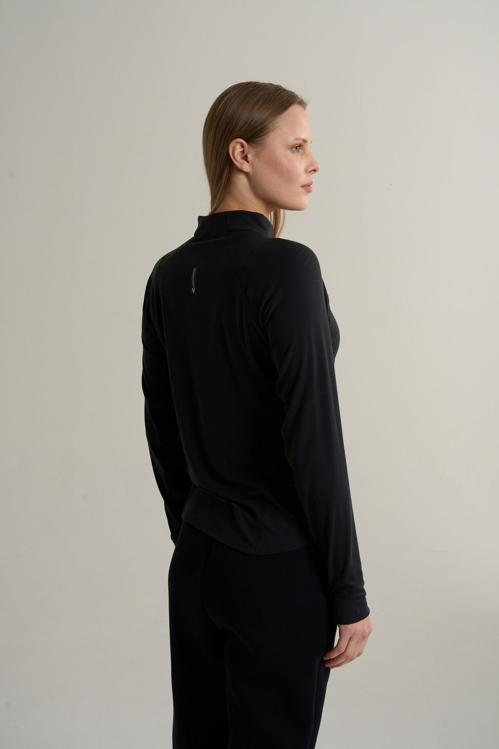 Лонгслив half-zip Черный ANTA RUNNING LS Tee
