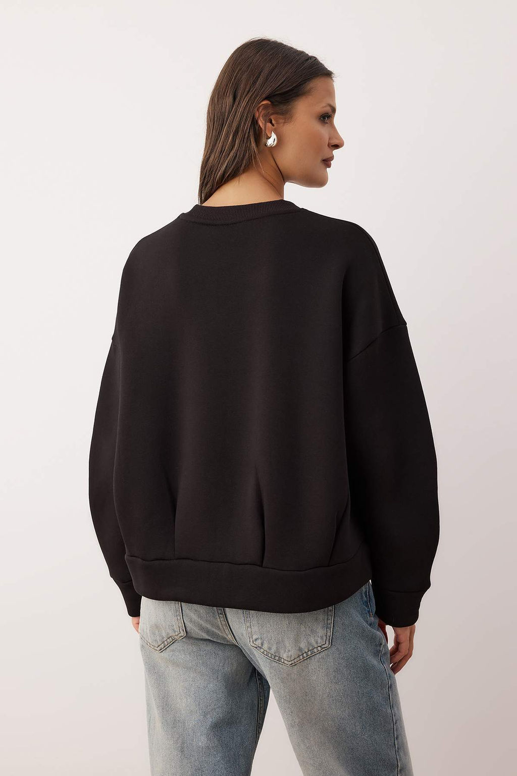 Siyah Oversize/Genis Kal?p Dikis Detayl? Kal?n Ici Polarl? Orme Sweatshirt TWOAW26SW00061 - Trendyolmilla фото 8