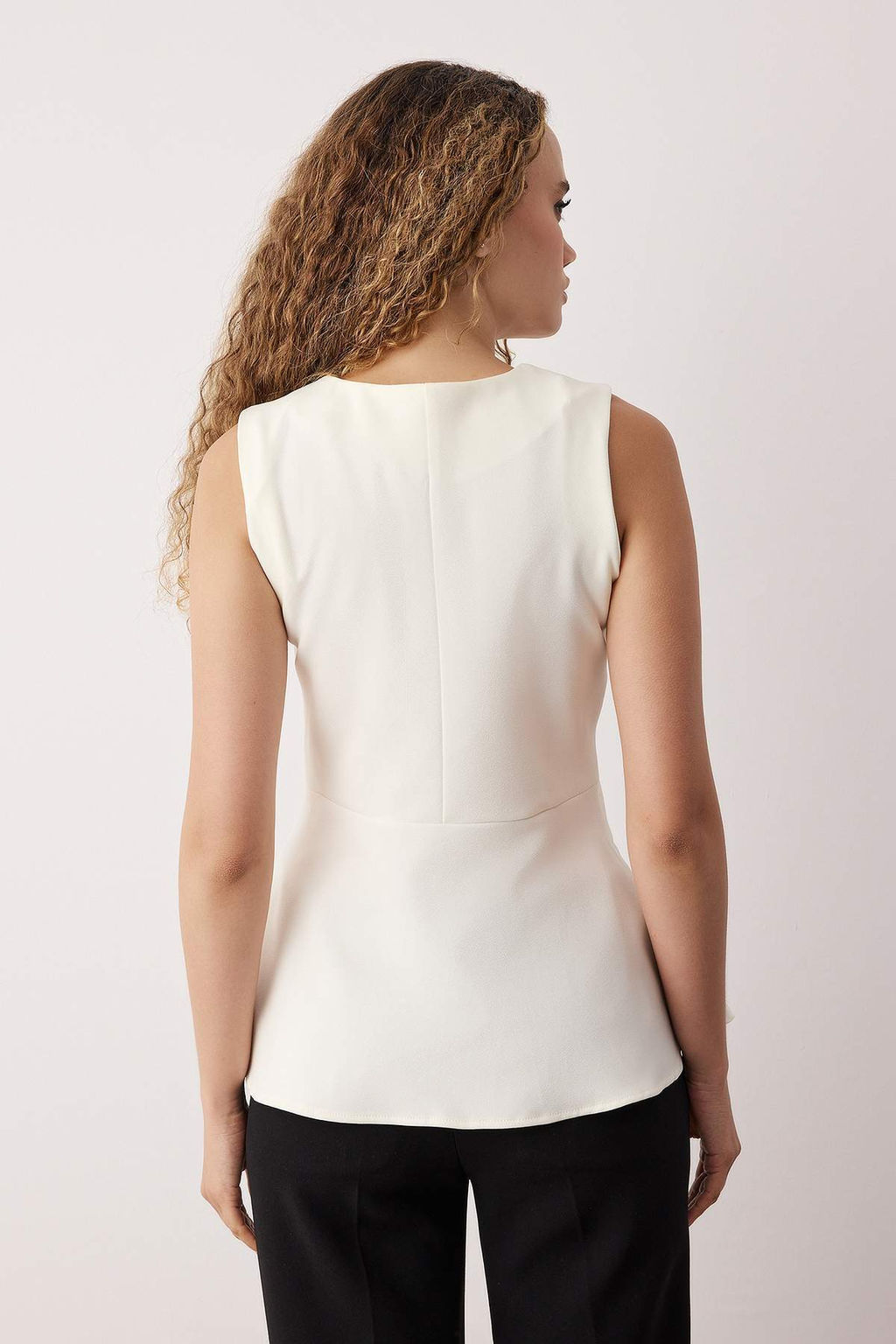 Ekru Fitted Fitted Peplum Kal?p Dokuma Yelek TWOAW26YE00050 - Trendyolmilla фото 4
