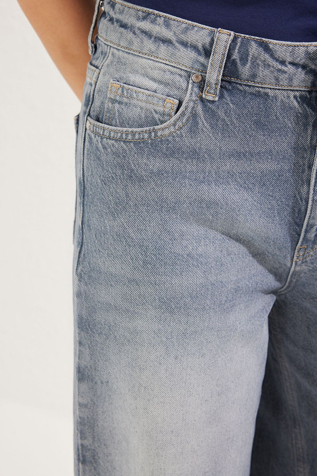 Mavi Dikis Detayl? Normal Bel Loose Wide Leg Jeans TWOSS25JE00107 - Trendyolmilla фото 4
